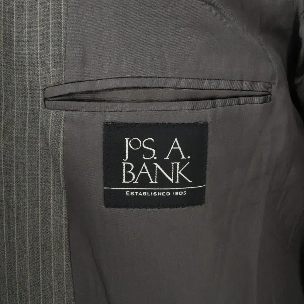 Jos A Bank Suit Mens 43R Gray Pinstripe Wool Pleated Cuffed Pants Single Vent
